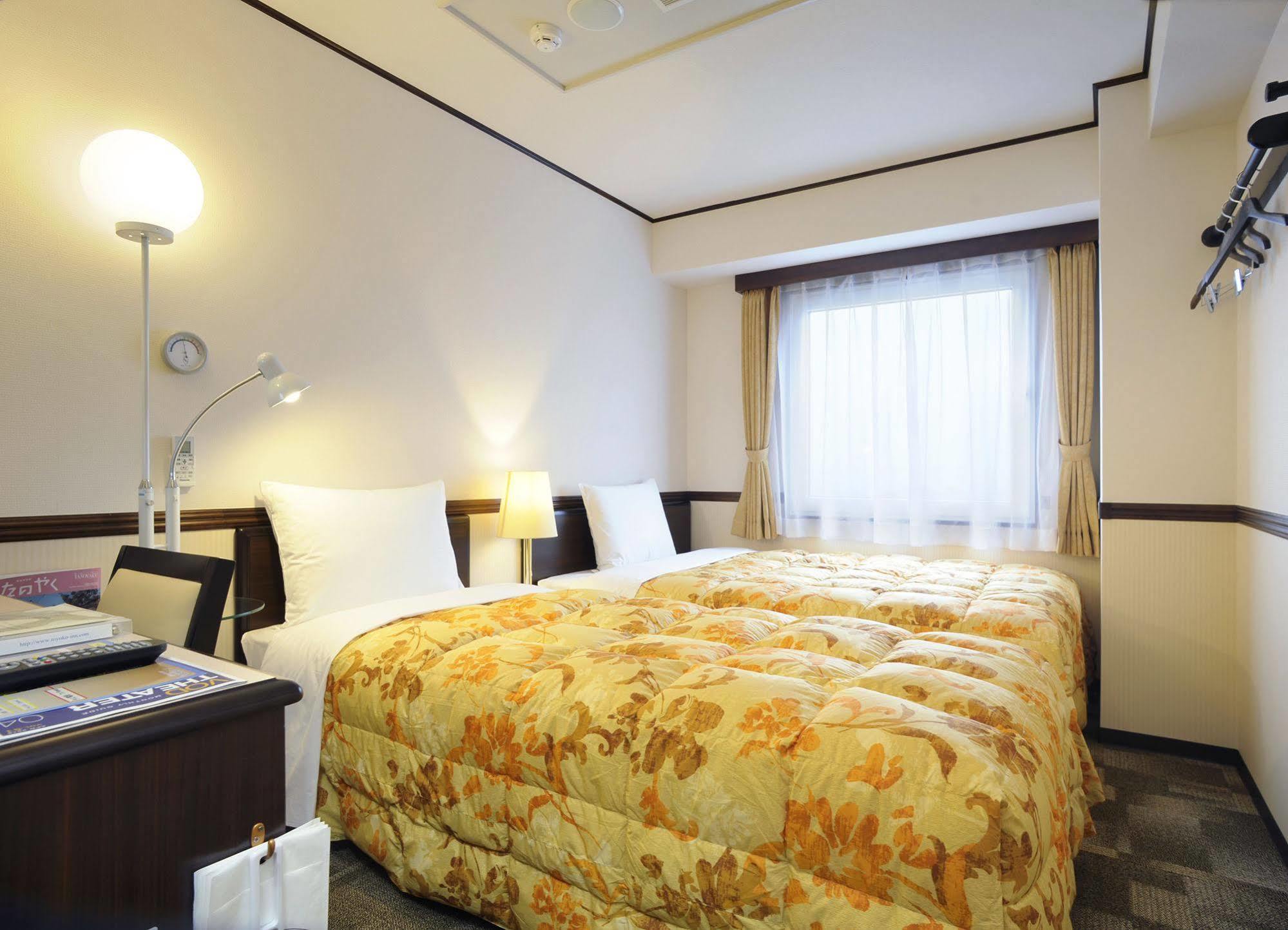 Toyoko Inn Kobe Sannomiya No.2 Eksteriør billede